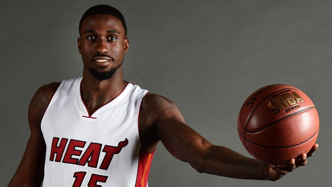 Points &#038; Pictures: Okaro White Is The Center of Attention